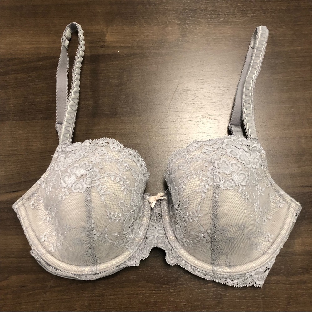 Victoria Secret Bra - 32DD